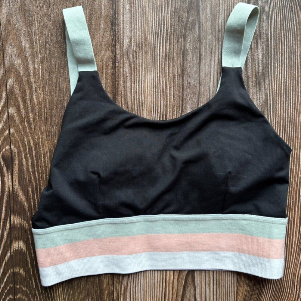 NWOT Mona B Black Sports Bra with Colorblock Band Size M